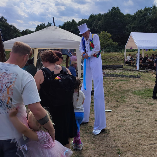 04.07.2026 Gaukler als Stelzenläufer Sommerfest Kinderhaus Lünen